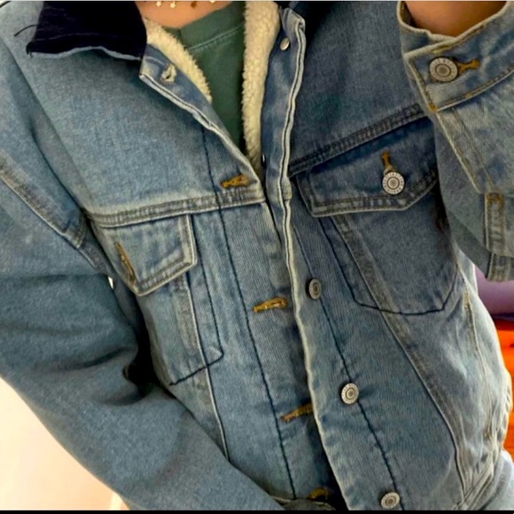 SOLD Brandy Melville Shane Denim Jacket - Picture 3 of 6